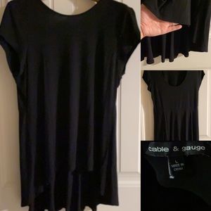 NWOT HI-LOW BLOUSE